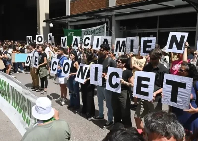 La Ciencia y la Tecnología en el “Laberinto” mileista.